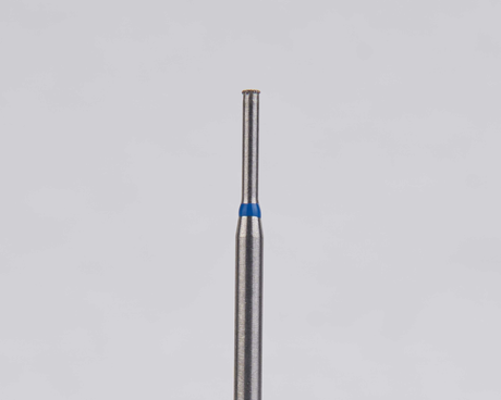 Алмазный бор турбинный стоматологический 866.314.150.001.010 «Цилиндр с острием» синяя насечка d=1 мм (5 шт)